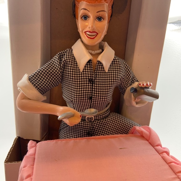 VTG Gemmy I Love Lucy Vitameatavegamin Pop Culture Series Animated Figure NEW! - Picture 5 of 16